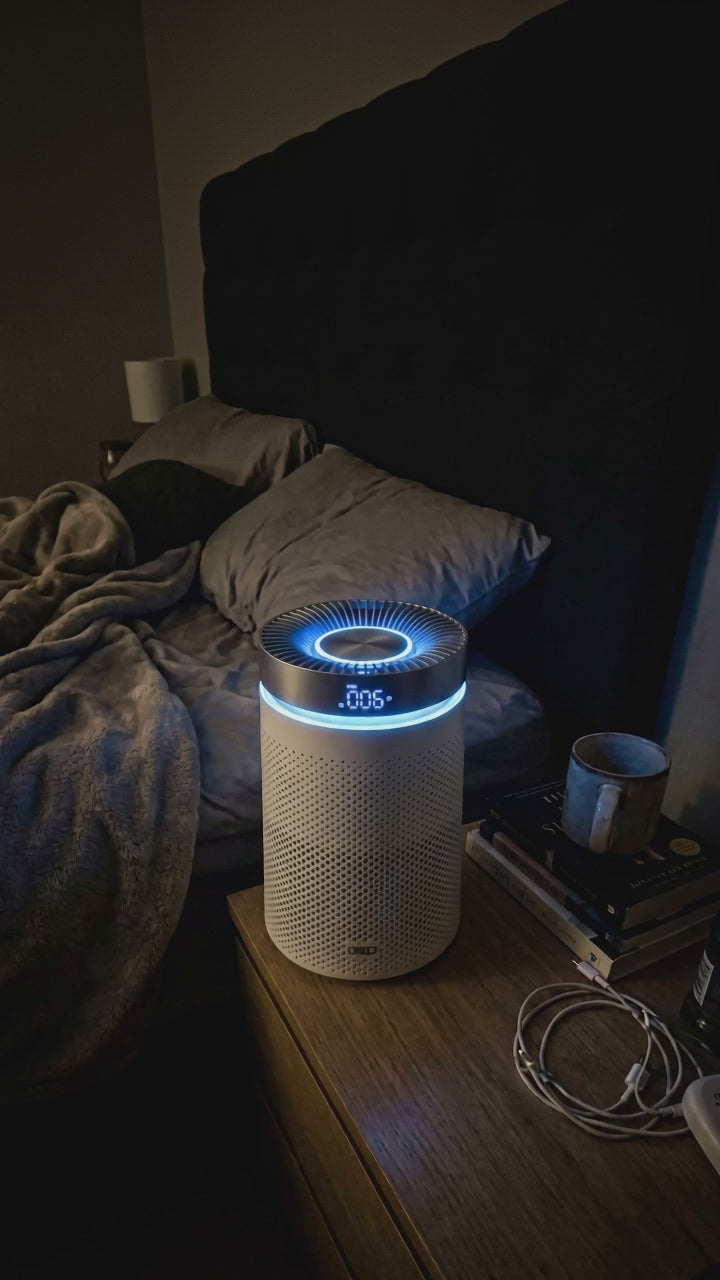 Dreo AirPure nattilstand i soveværelse